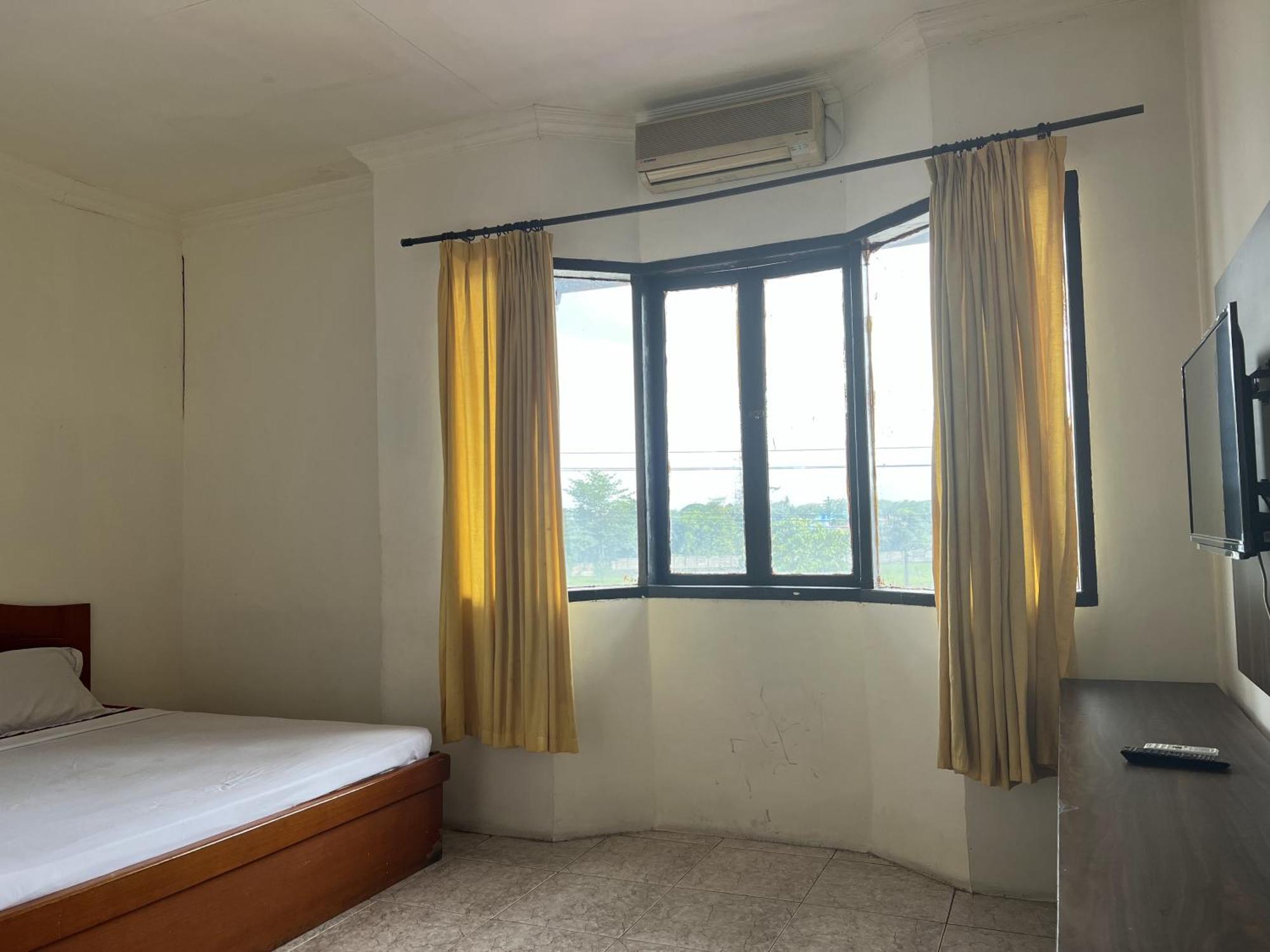 Oyo 92098 Kost Orange Syariah Ξενοδοχείο Μακασάρ Εξωτερικό φωτογραφία