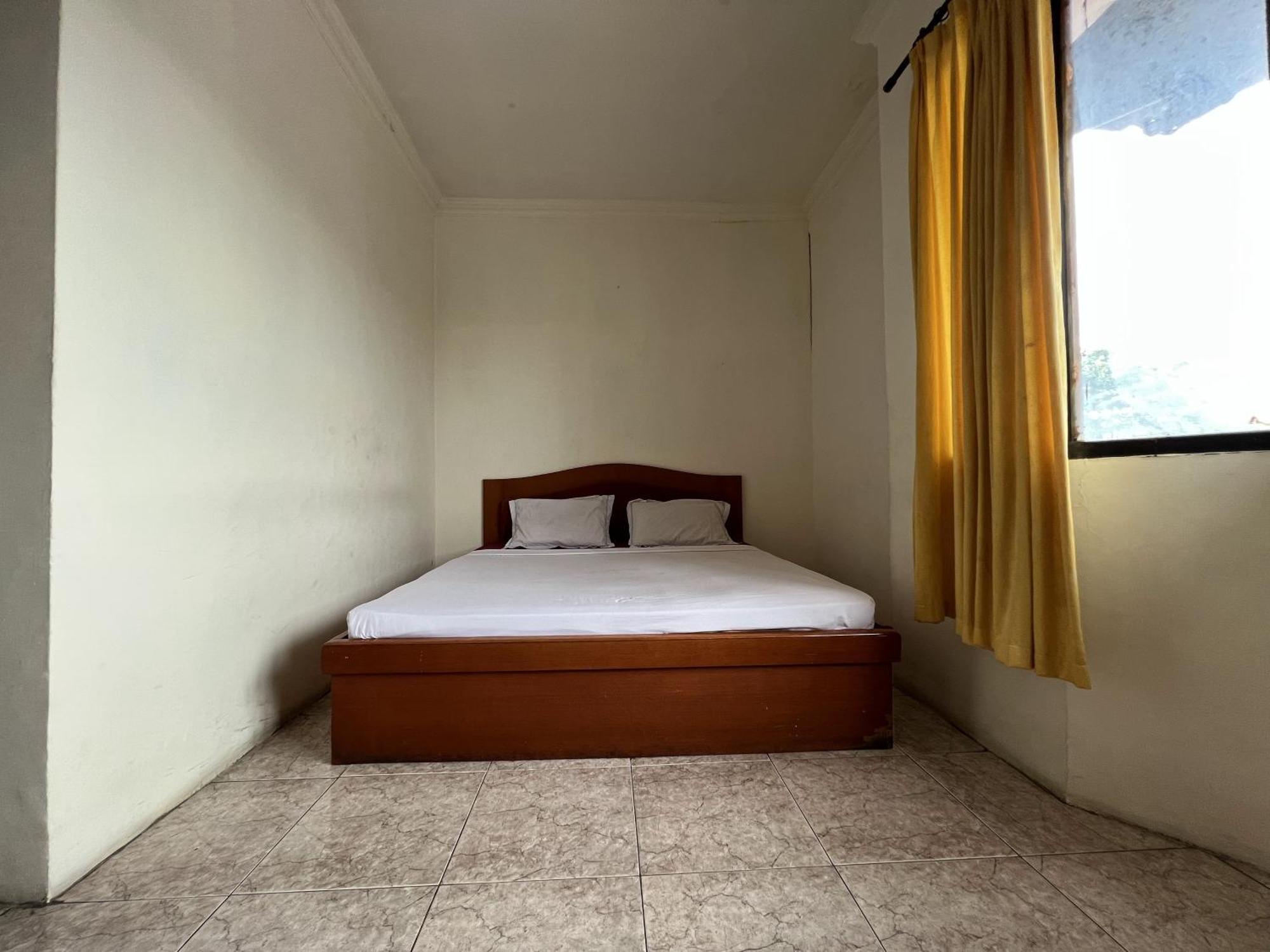 Oyo 92098 Kost Orange Syariah Ξενοδοχείο Μακασάρ Εξωτερικό φωτογραφία